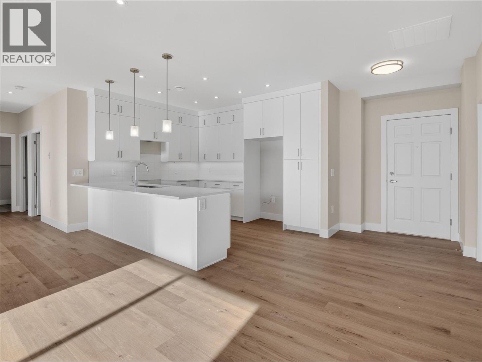 3362 SKAHA LAKE Road Unit# 1303, penticton, British Columbia V2A6G4