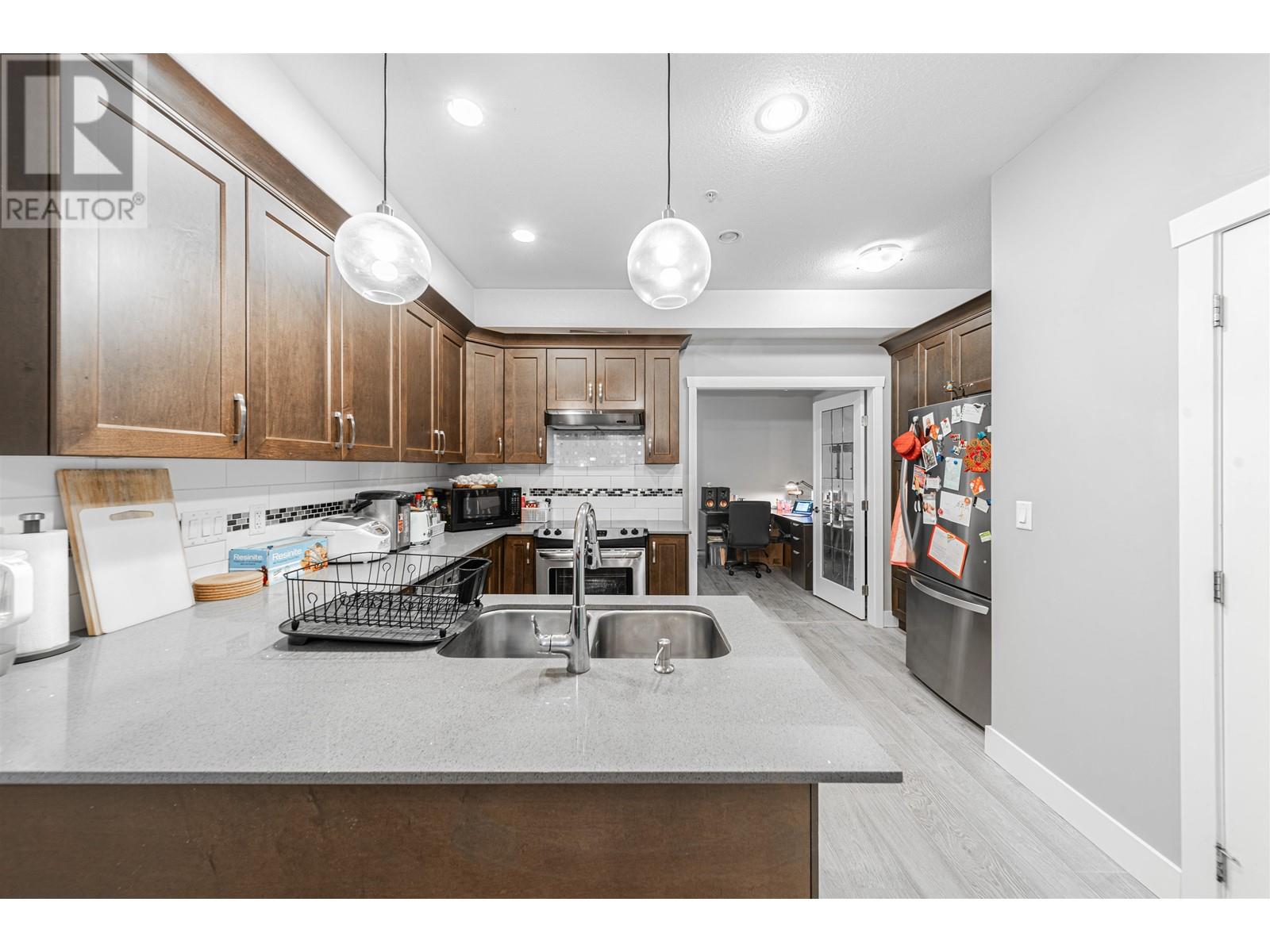 111 828 Royal Avenue, New Westminster, British Columbia  V3M 1J9 - Photo 12 - R2847708