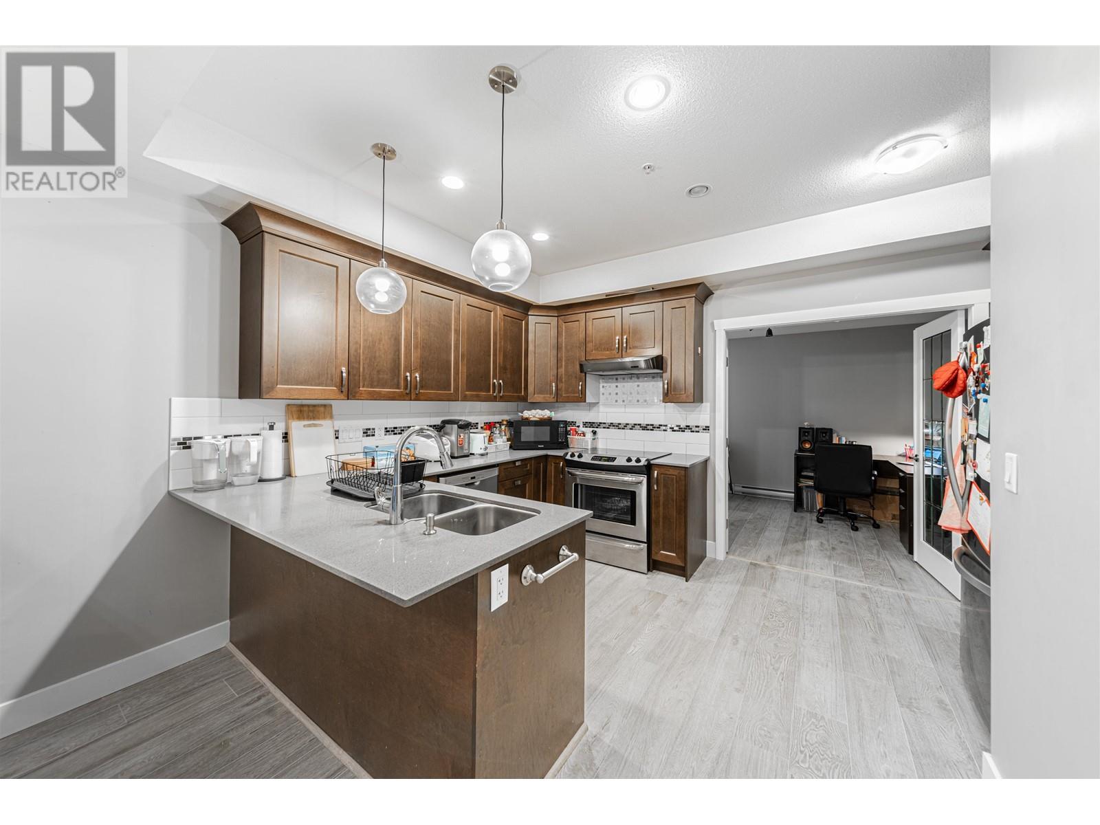 111 828 Royal Avenue, New Westminster, British Columbia  V3M 1J9 - Photo 13 - R2847708