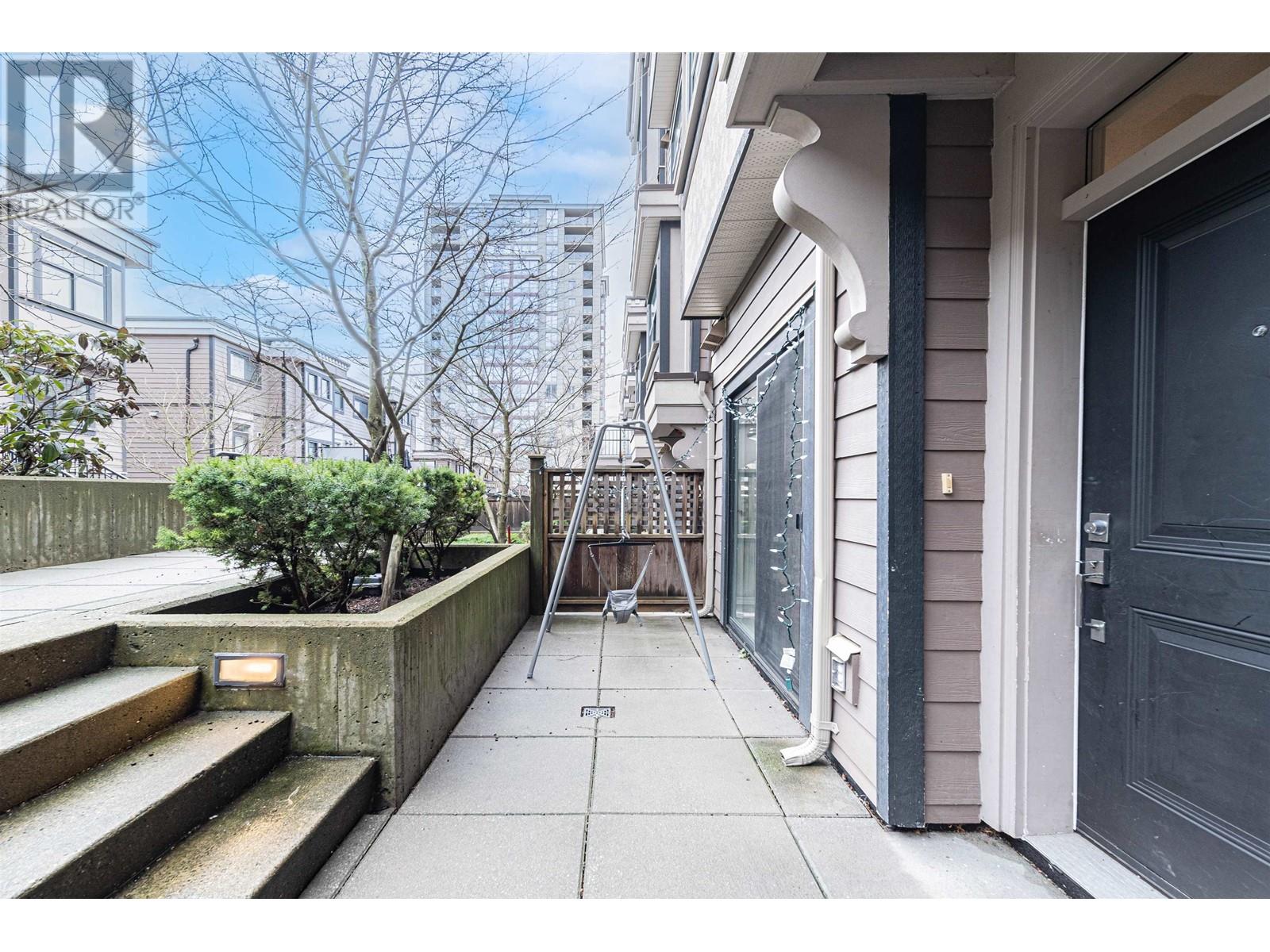 111 828 Royal Avenue, New Westminster, British Columbia  V3M 1J9 - Photo 25 - R2847708