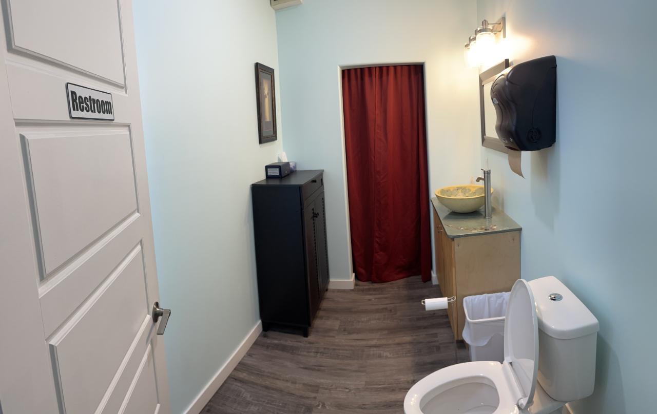 219 10th Avenue N, Creston, British Columbia  V0B 1G0 - Photo 8 - 2474833