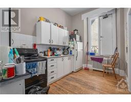 73 KING STREET W