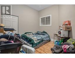 73 KING STREET W