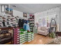 73 KING STREET W