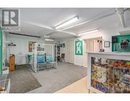 73 KING STREET W