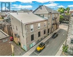 73 KING STREET W