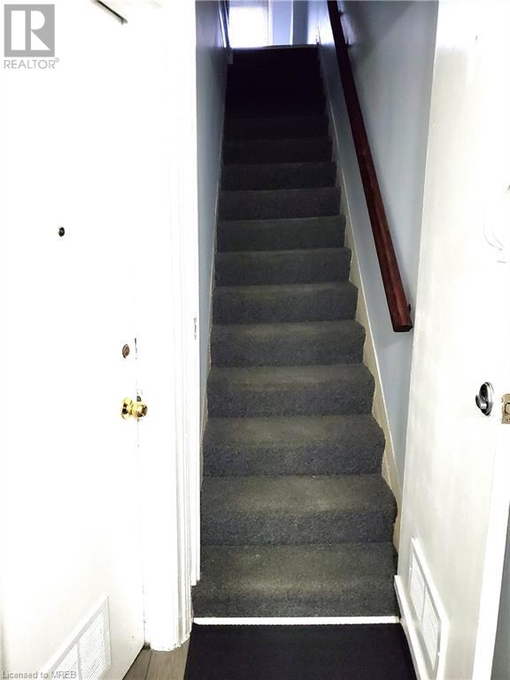 723 Dufferin Street Unit# Upper, Toronto, Ontario  M6K 2B6 - Photo 4 - 40536287