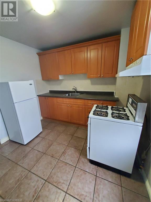 723 Dufferin Street Unit# Upper, Toronto, Ontario  M6K 2B6 - Photo 5 - 40536287