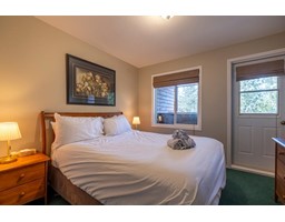 15 - 4576 TIMBERLINE CRESCENT