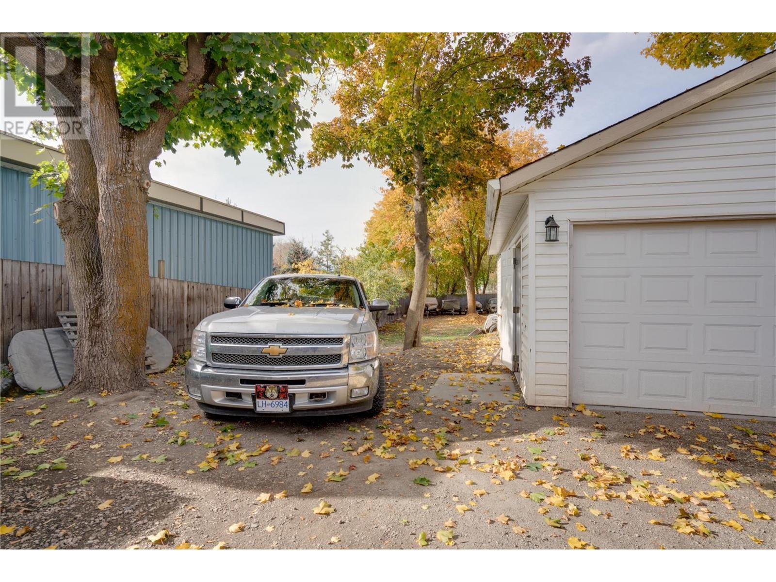 3908 29 Street, Vernon, British Columbia  V1T 5B4 - Photo 33 - 10287451