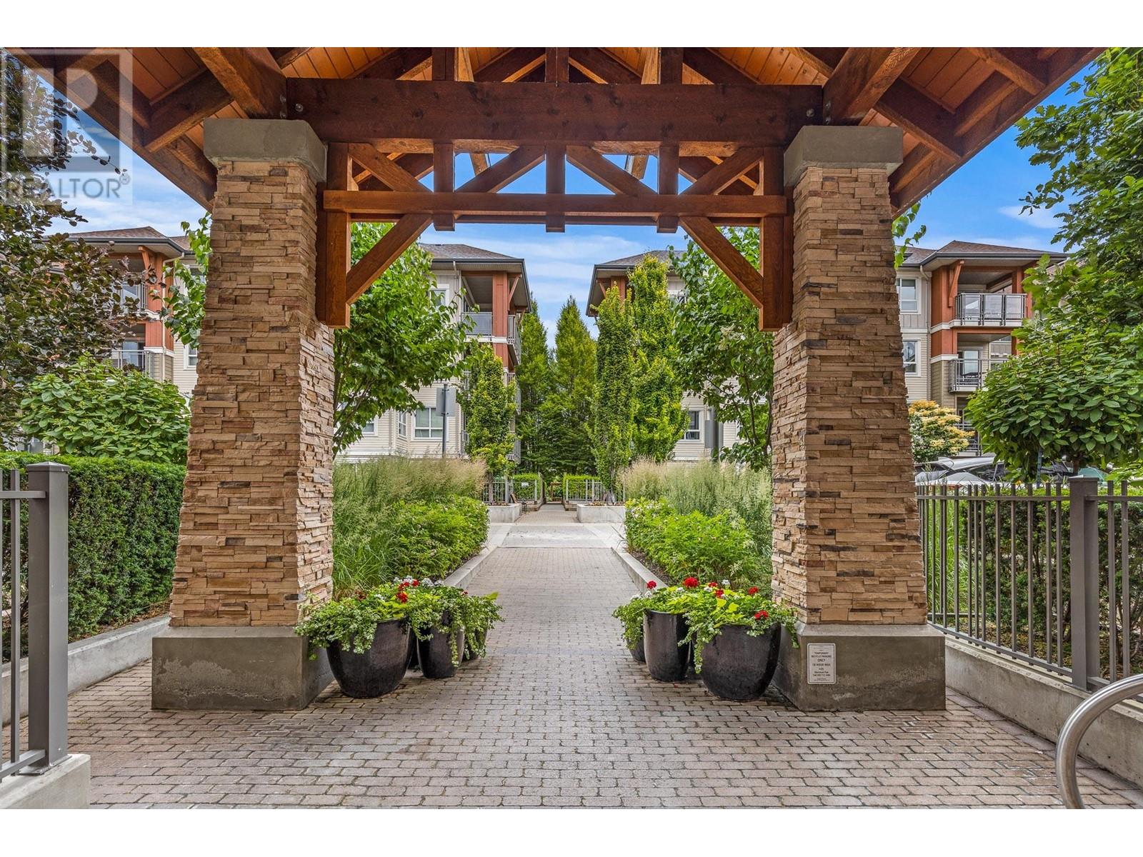 1093 Sunset Drive Unit# 310 Kelowna