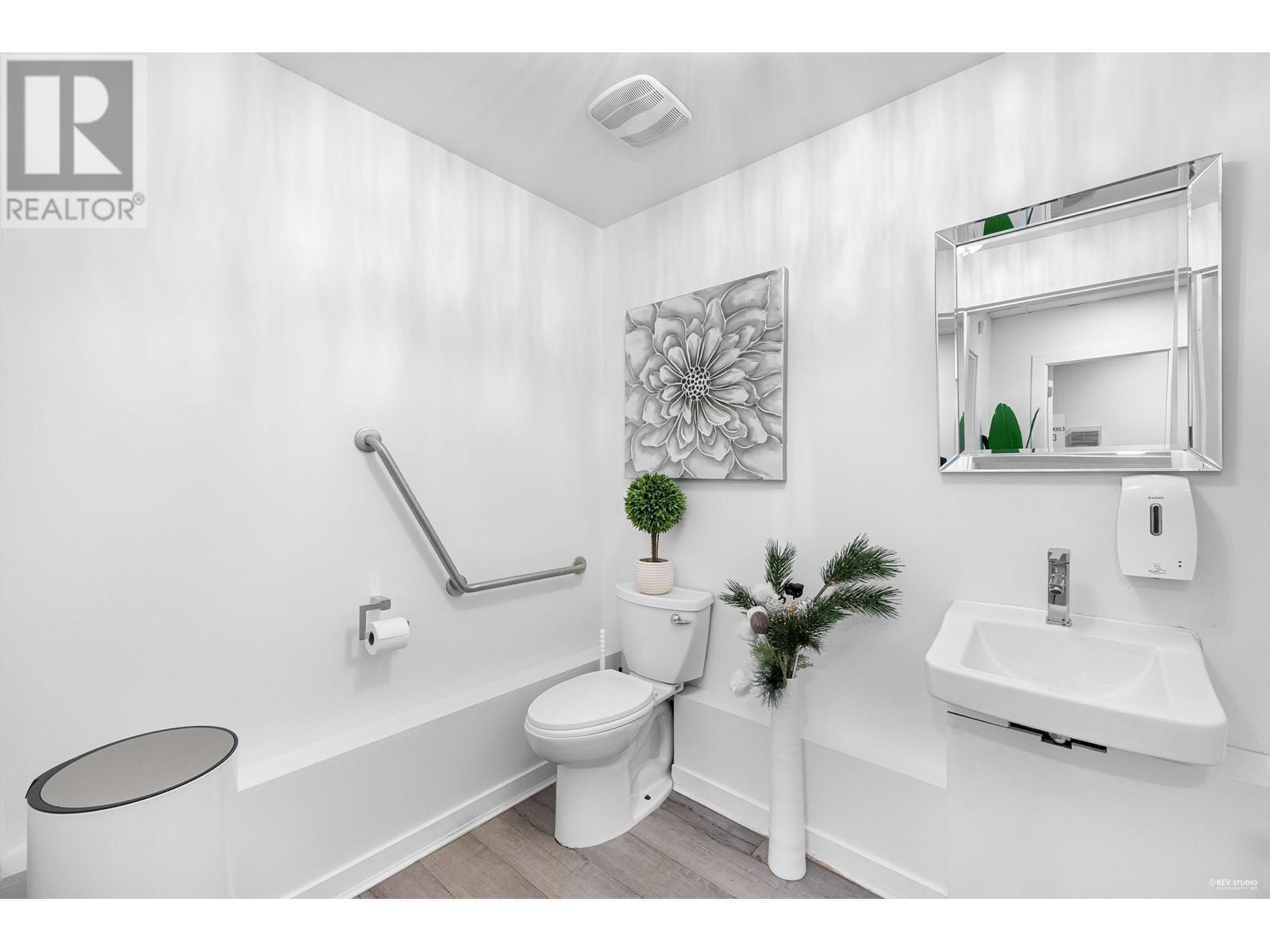 10964 Confidential, Burnaby, British Columbia  V0V 0V0 - Photo 11 - C8057426