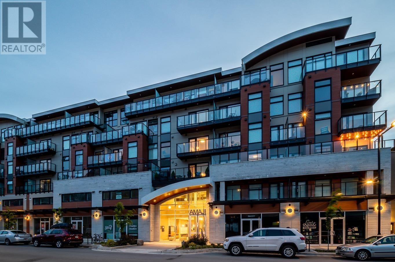 202-210 38033 Second Avenue, Squamish, British Columbia  V8B 0C4 - Photo 2 - C8057428