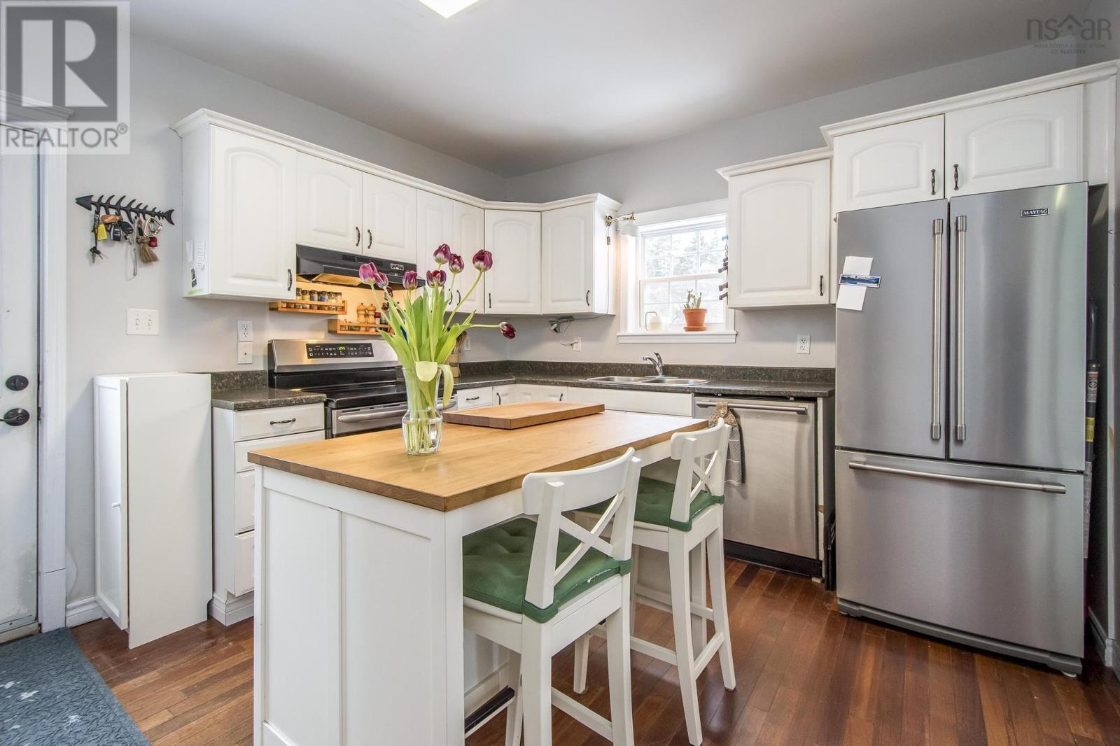383 West Lawrencetown Road, Lawrencetown, Nova Scotia  B2S 1S5 - Photo 15 - 202402360