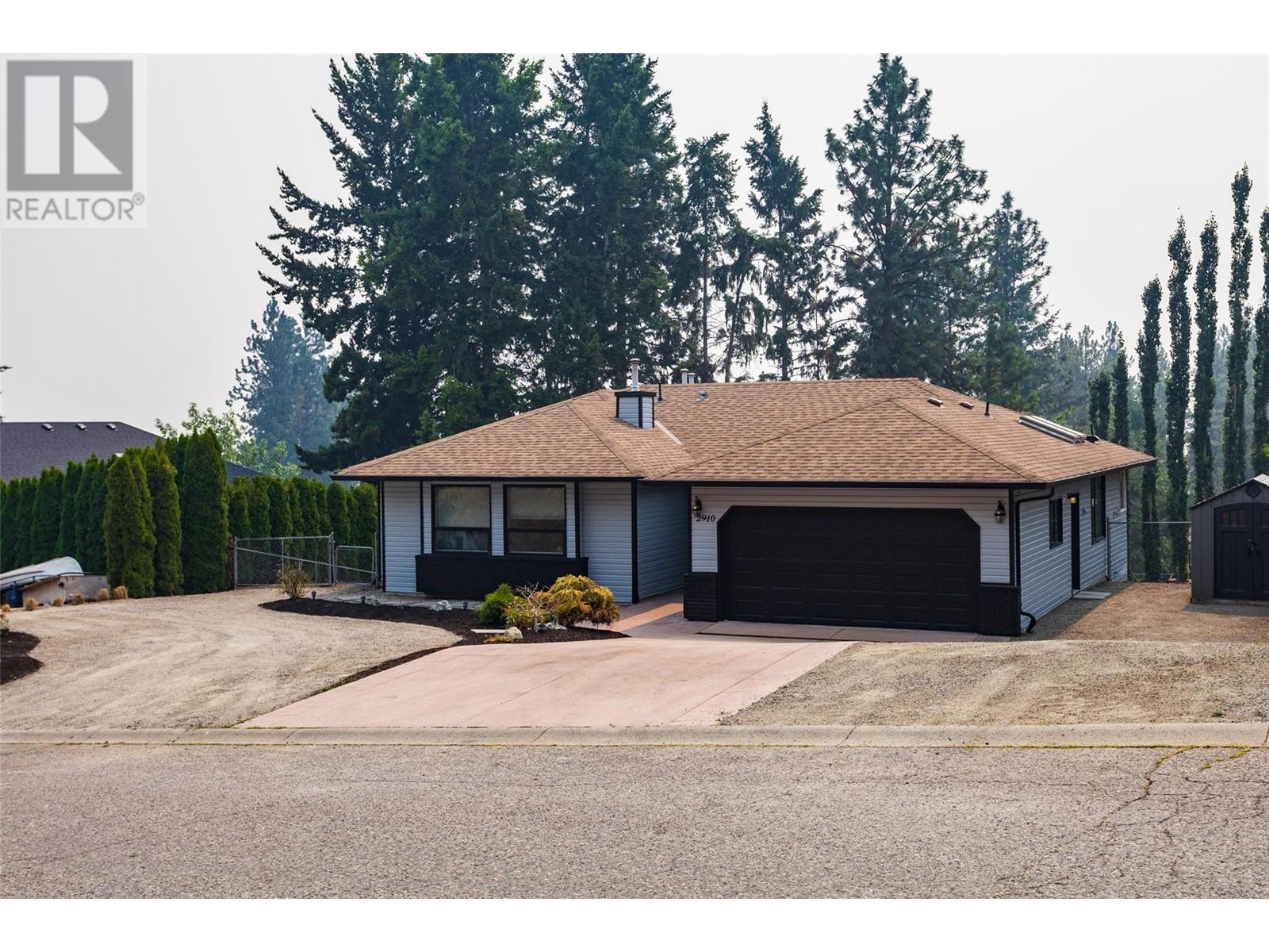 2910 Sandberg Road, West Kelowna, British Columbia  V4T 1M5 - Photo 2 - 10303928