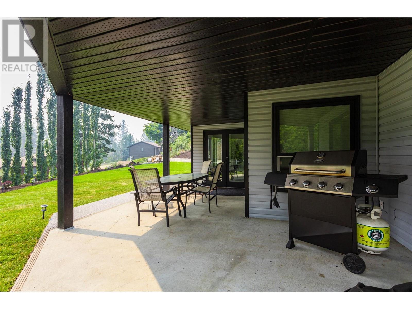 2910 Sandberg Road West Kelowna