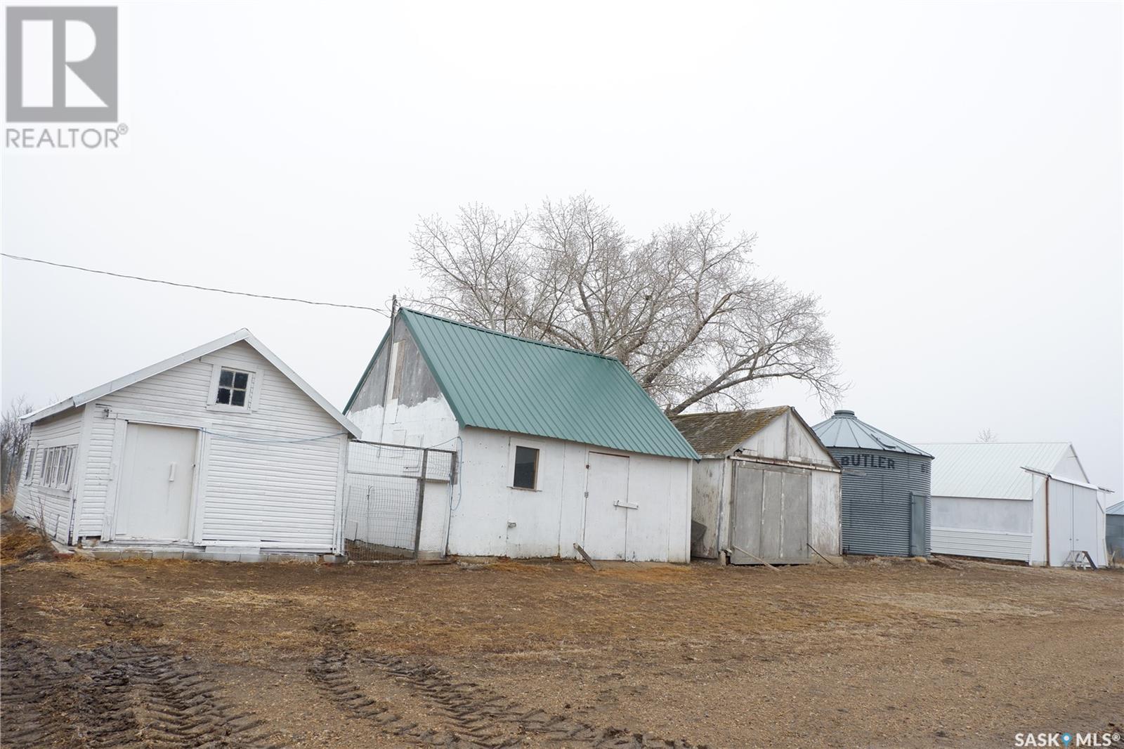 Schuweiler Acreage, Stonehenge Rm No. 73, Saskatchewan  S0H 0B0 - Photo 6 - SK958576