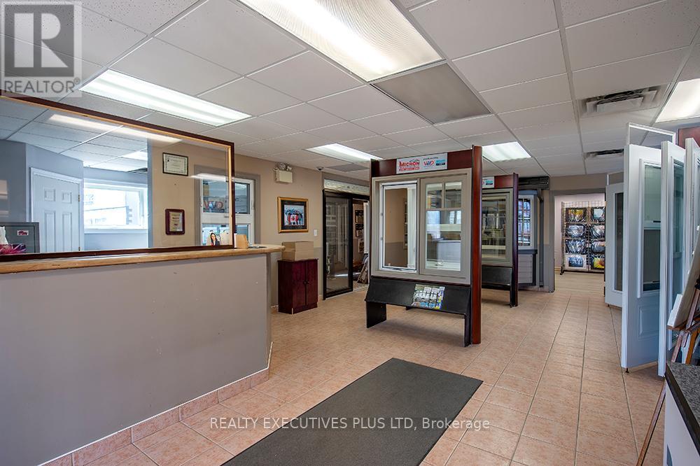 6501 Kister Road, Niagara Falls, Ontario  L2G 0B8 - Photo 4 - X8052972