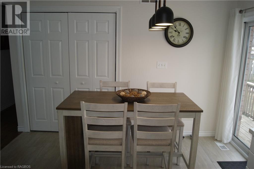 688 22nd Avenue, Hanover, Ontario  N4N 3W8 - Photo 24 - 40533917
