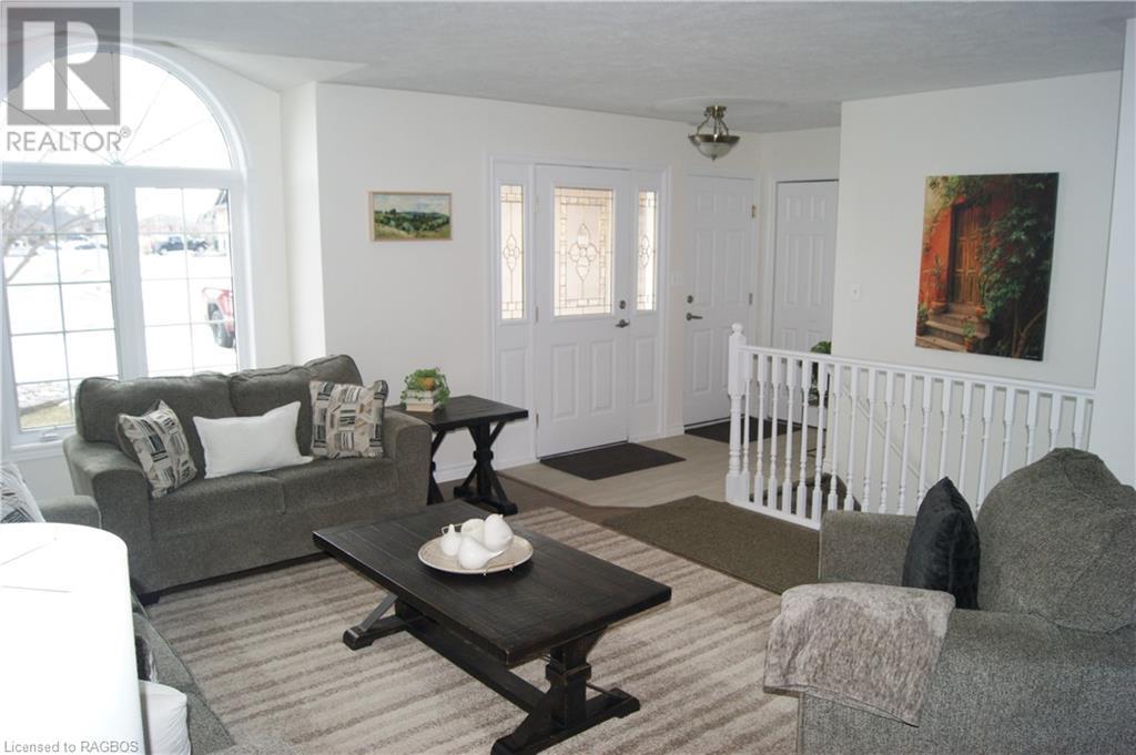 688 22nd Avenue, Hanover, Ontario  N4N 3W8 - Photo 29 - 40533917