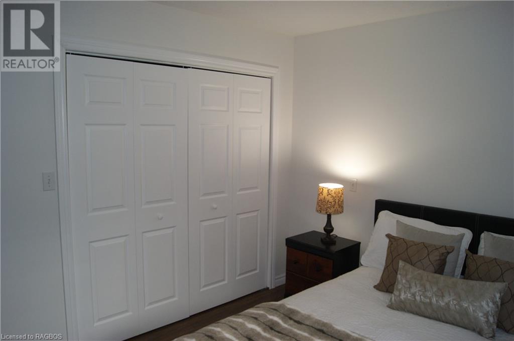 688 22nd Avenue, Hanover, Ontario  N4N 3W8 - Photo 35 - 40533917