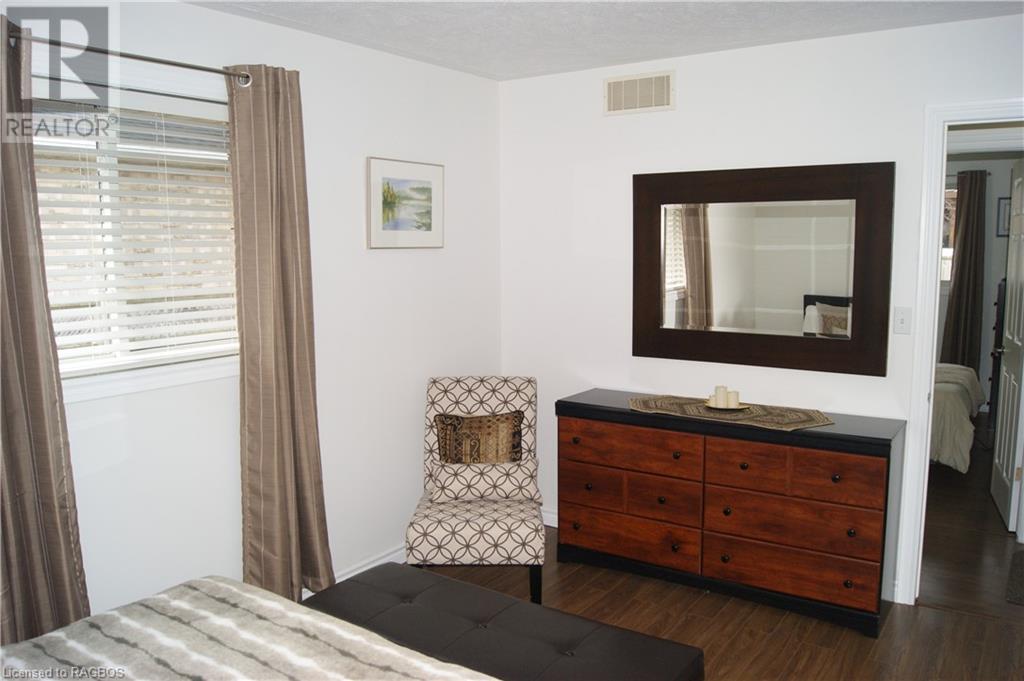 688 22nd Avenue, Hanover, Ontario  N4N 3W8 - Photo 36 - 40533917
