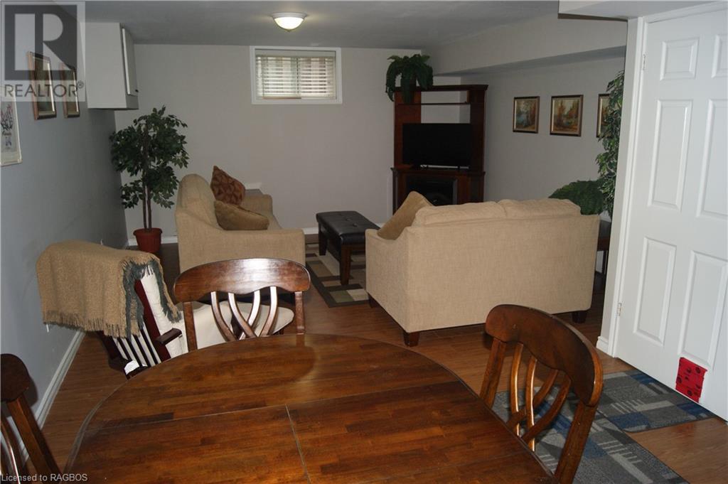 688 22nd Avenue, Hanover, Ontario  N4N 3W8 - Photo 44 - 40533917