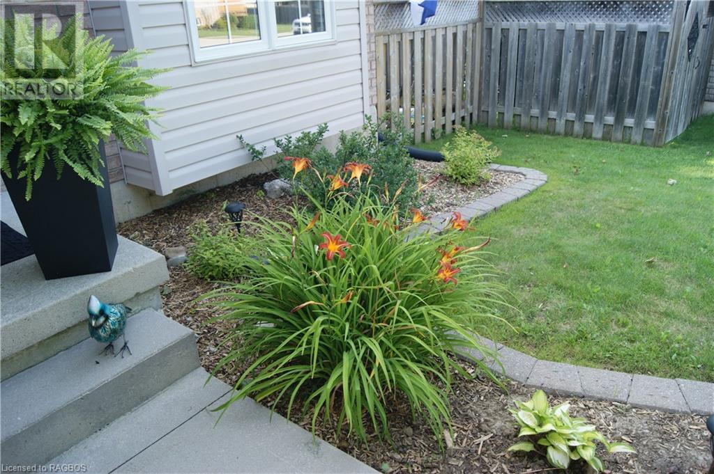 688 22nd Avenue, Hanover, Ontario  N4N 3W8 - Photo 6 - 40533917