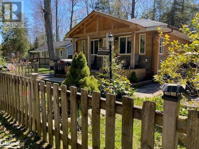 20 Domar Road W, Tiny, Ontario  L0L 2J0 - Photo 1 - 40538600