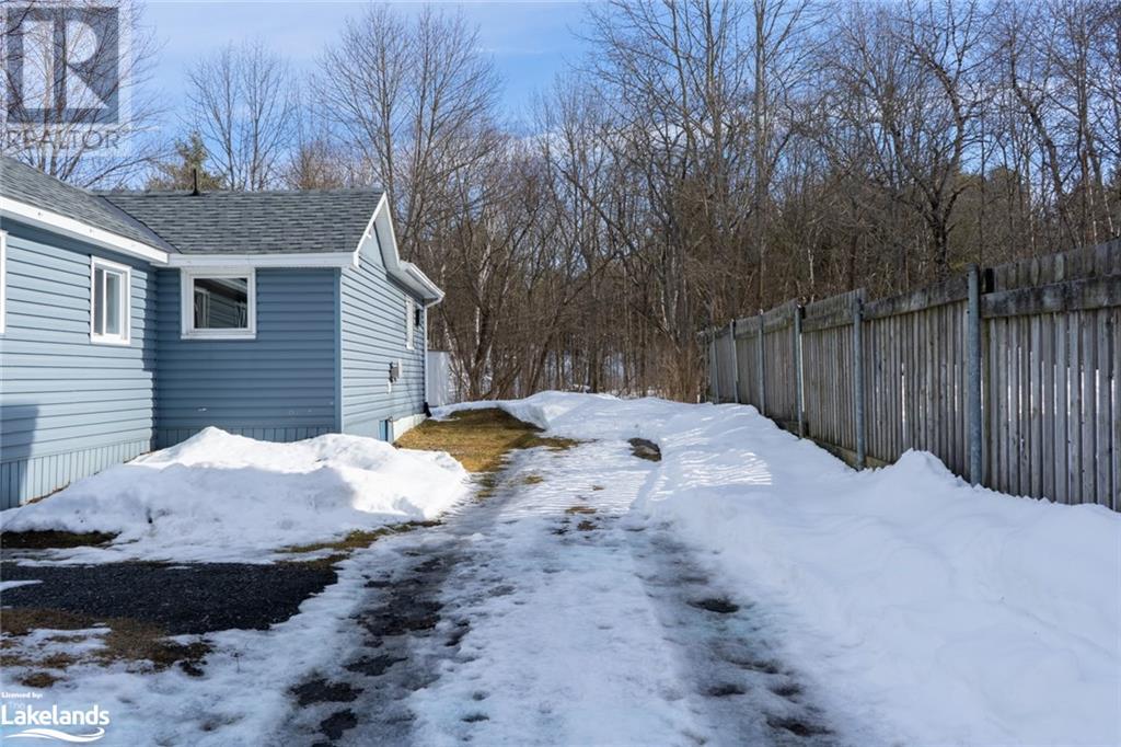 32 Railway Avenue, Parry Sound, Ontario  P2A 2R6 - Photo 33 - 40537126