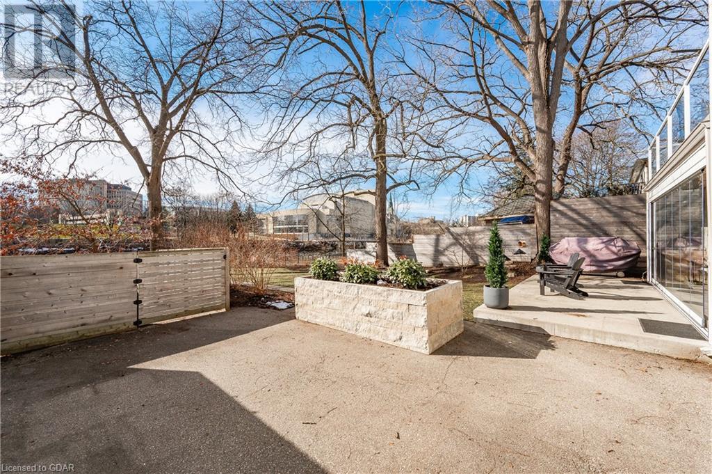 38 Arthur Street N, Guelph, Ontario  N1E 4T8 - Photo 37 - 40538697