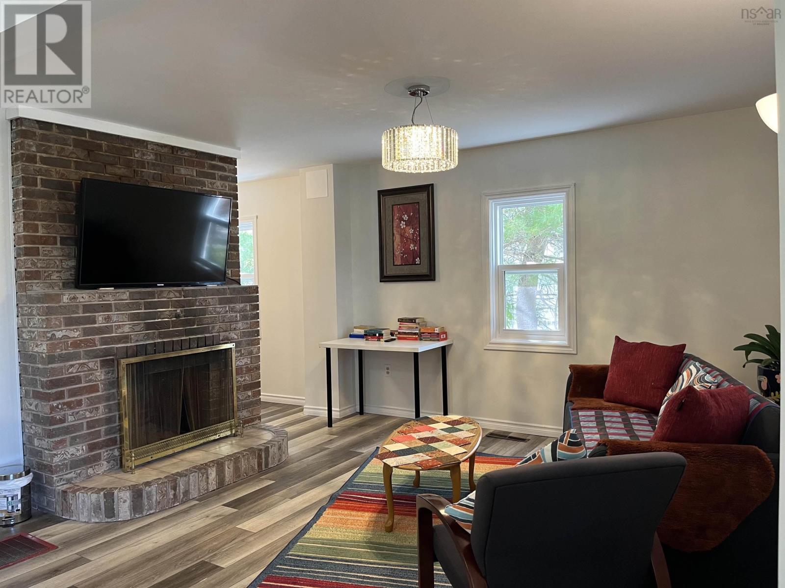77 Dartmouth Road, Bedford, Nova Scotia  B4A 2L5 - Photo 4 - 202402383