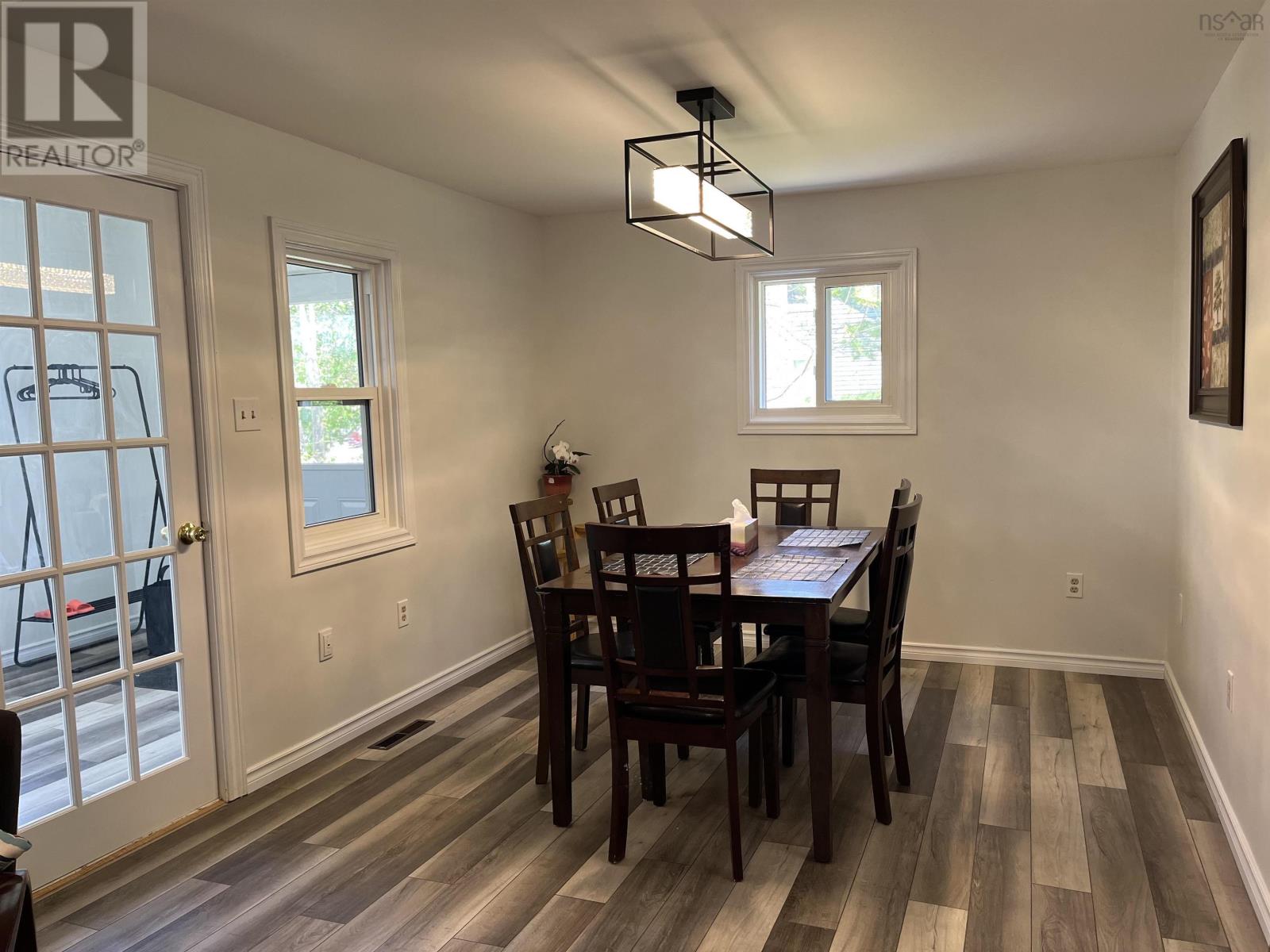 77 Dartmouth Road, Bedford, Nova Scotia  B4A 2L5 - Photo 8 - 202402383