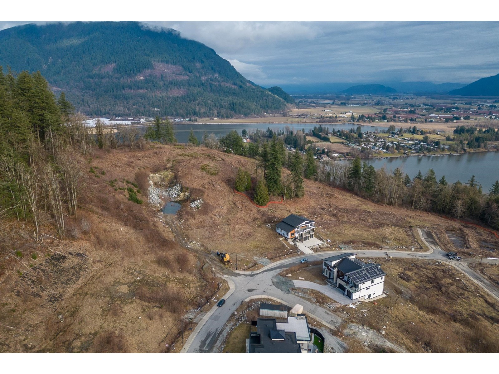 9126 Hatzic Ridge Drive, Mission, British Columbia  V2V 0J4 - Photo 19 - R2847501