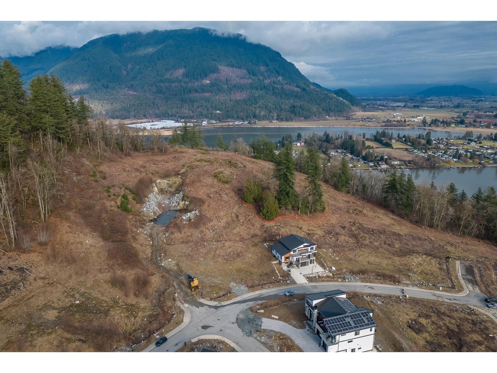 9126 Hatzic Ridge Drive, Mission, British Columbia  V2V 0J4 - Photo 18 - R2847501