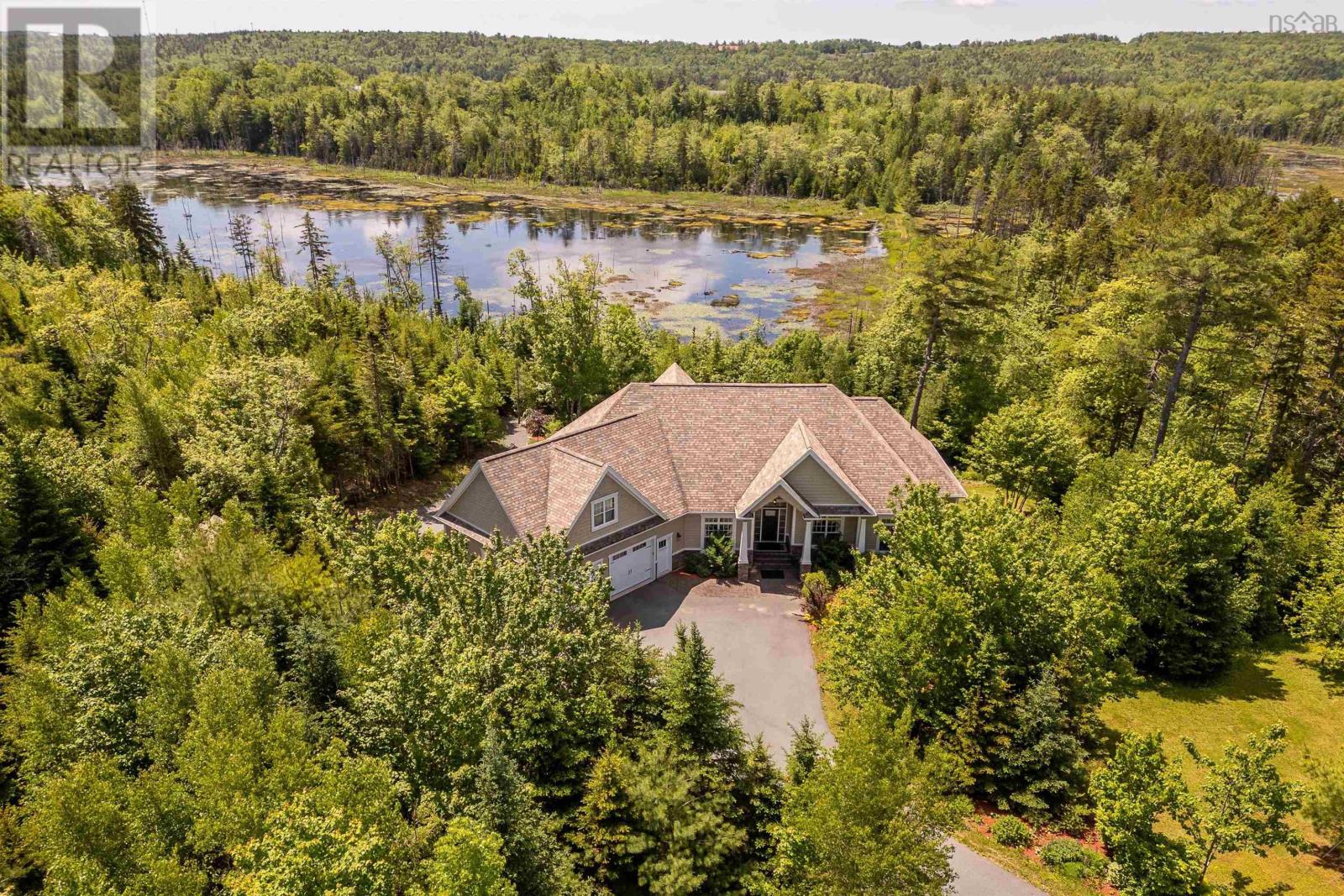 970 Elise Victoria Drive, Windsor Junction, Nova Scotia  B2T 1L7 - Photo 1 - 202402397