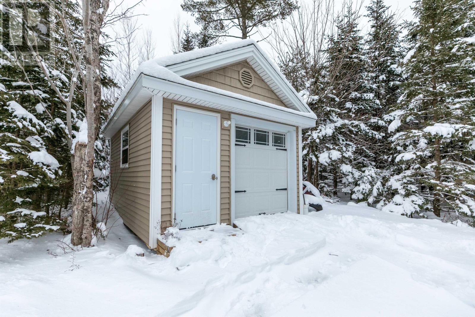 970 Elise Victoria Drive, Windsor Junction, Nova Scotia  B2T 1L7 - Photo 47 - 202402397