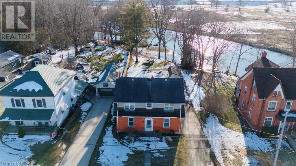92 Victoria Street W, Wingham, Ontario N0G 2W0 (26494233) Coldwell Banker Goderich Real Estate