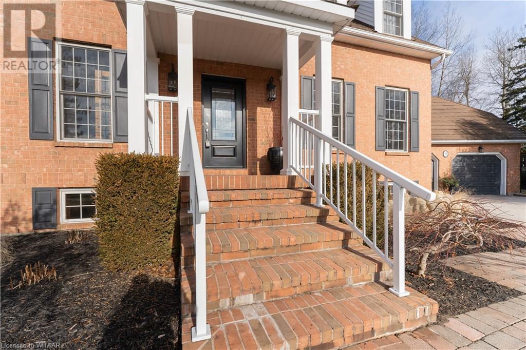 9 Hampton Court, Tillsonburg, Ontario  N4G 5G7 - Photo 3 - 40538721