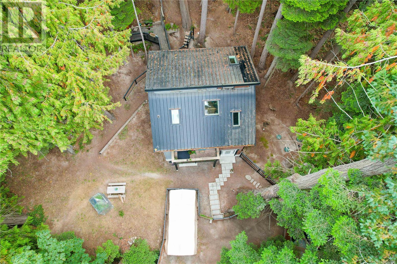 1002 Descanso Valley Dr, Gabriola Island, British Columbia  V0R 1X2 - Photo 29 - 952984