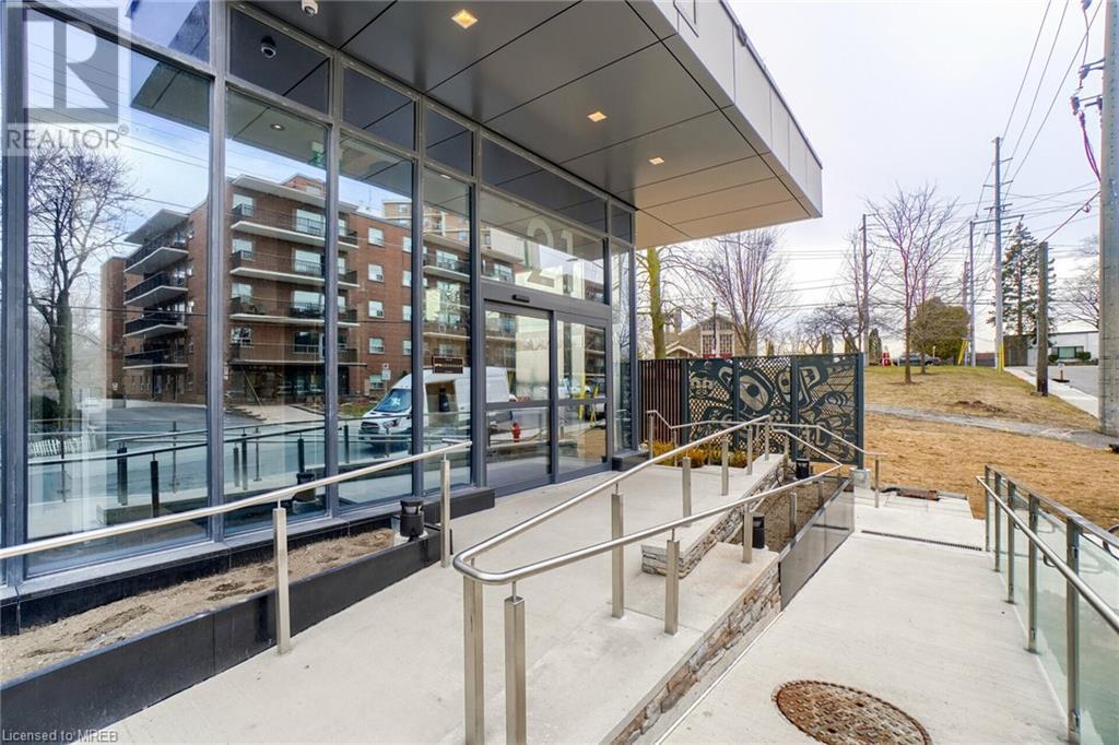 21 Park Street E Unit# 307, Peel, Ontario  L5G 1L7 - Photo 2 - 40538105