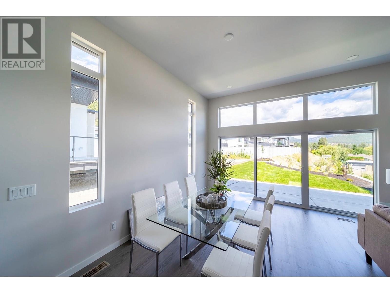 3758 Davidson Court West Kelowna