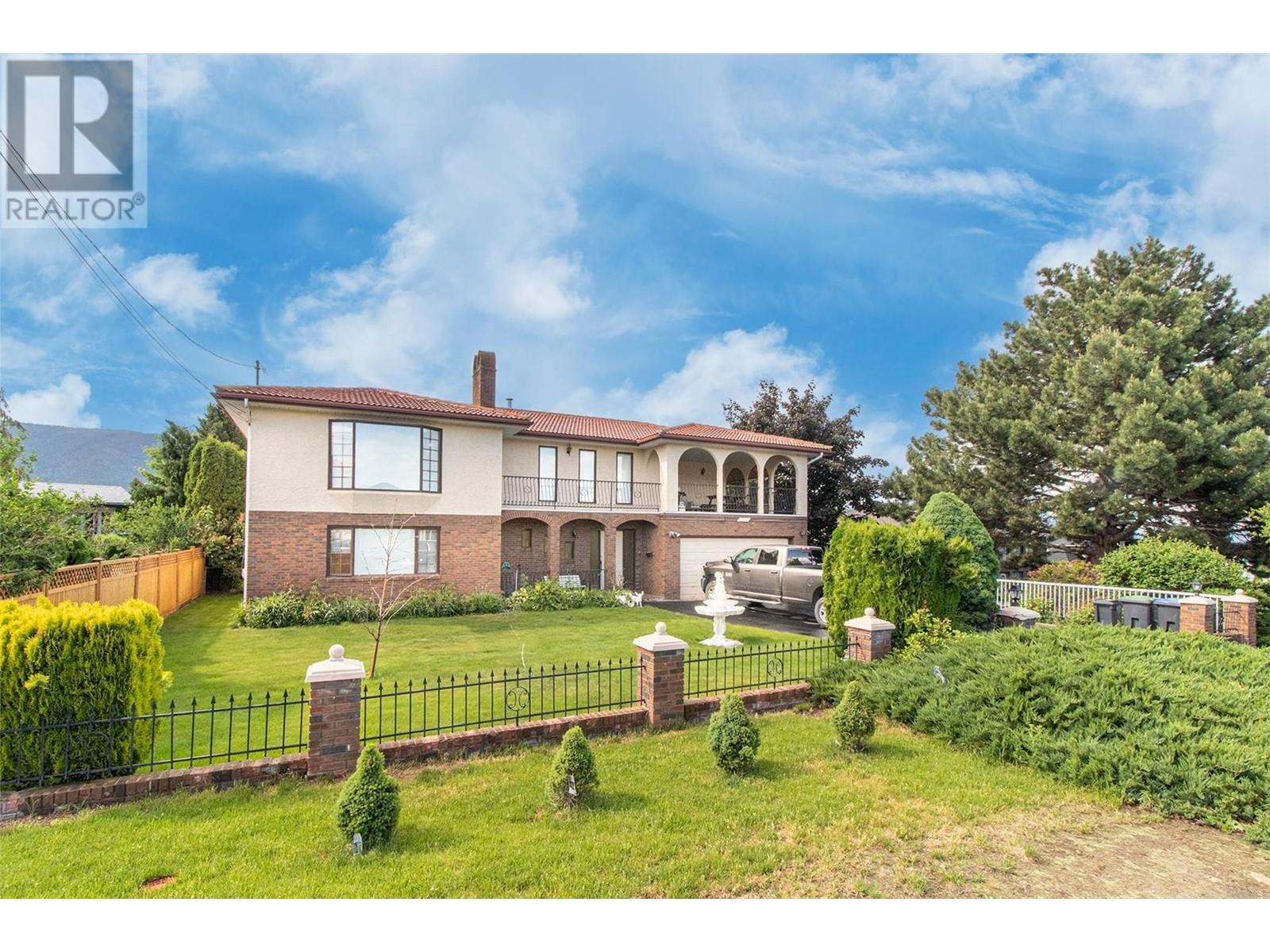 2448 Harmon Road, Lakeview Heights, West Kelowna 