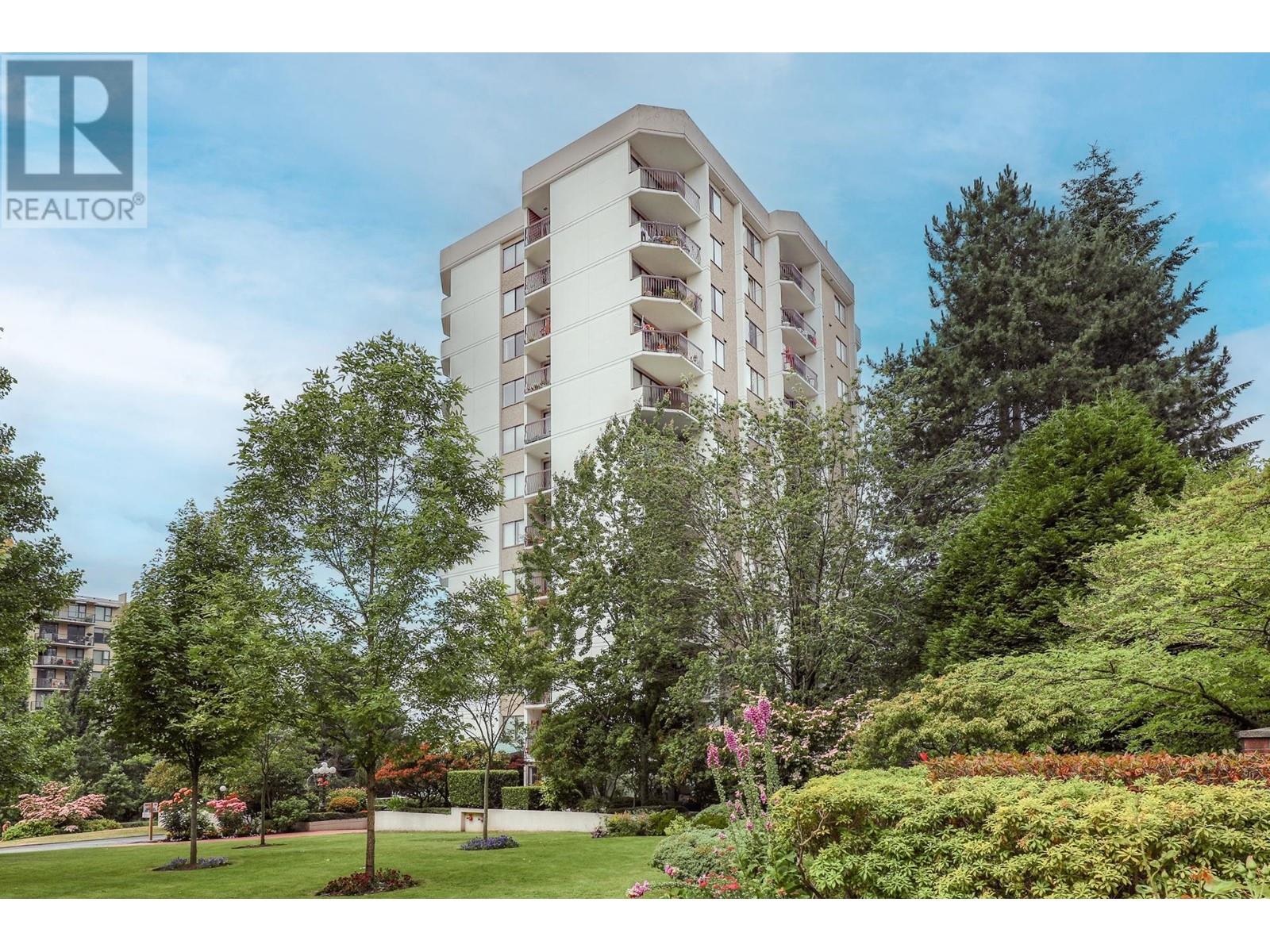 302 701 W Victoria Park, North Vancouver, British Columbia  V7M 2L2 - Photo 1 - R2848340