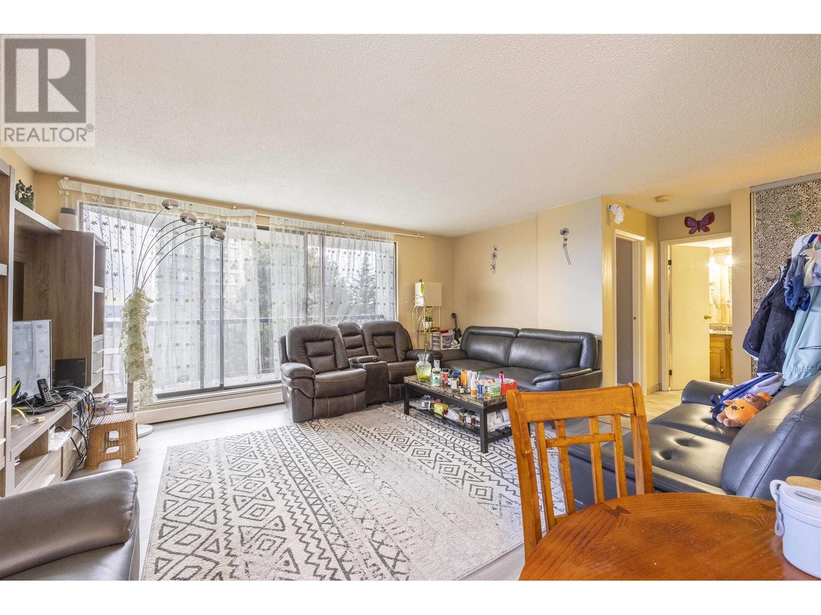 302 701 W Victoria Park, North Vancouver, British Columbia  V7M 2L2 - Photo 3 - R2848340