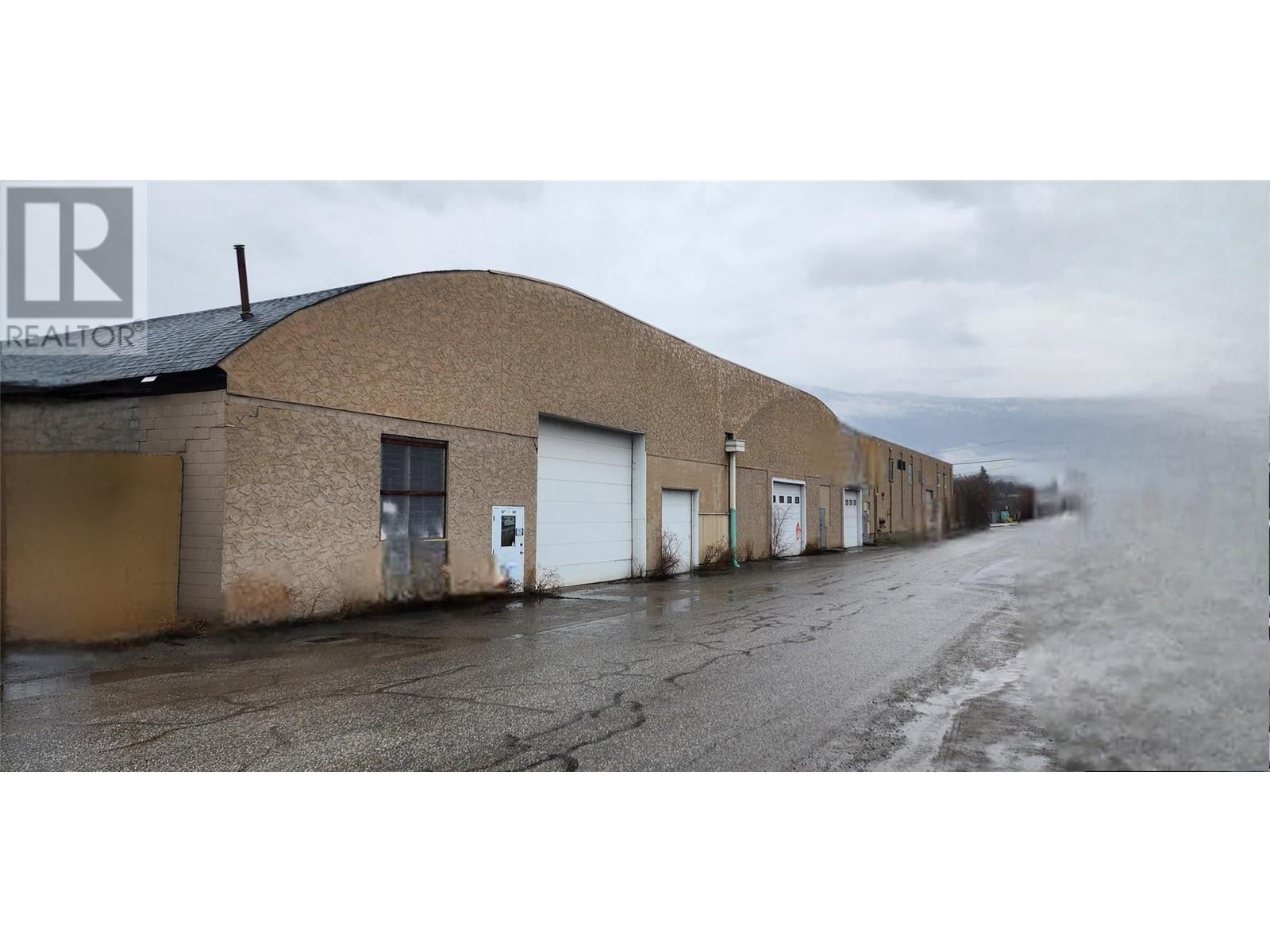 310 CO-OP Avenue, oliver, British Columbia