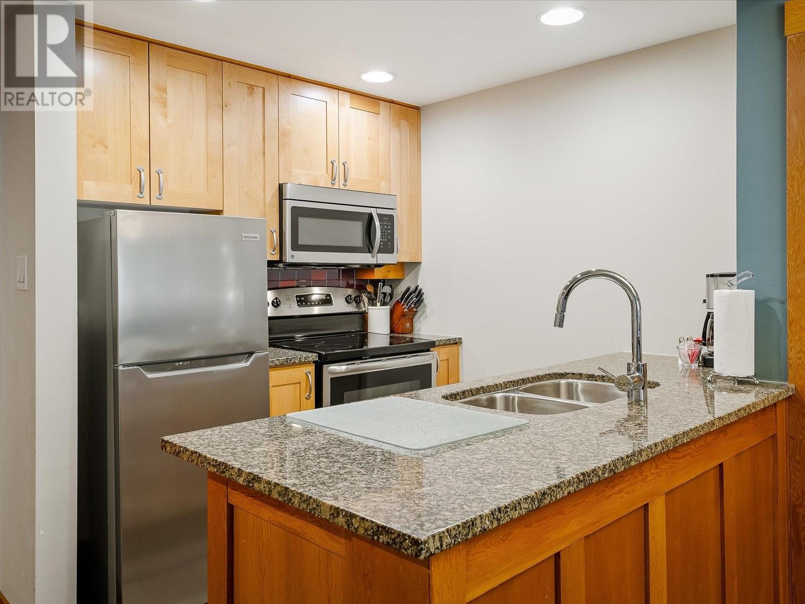 416a 2036 London Lane, Whistler, British Columbia  V8E 0N7 - Photo 8 - R2848409