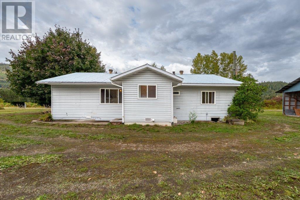 1500 Stadnicki Road Sicamous