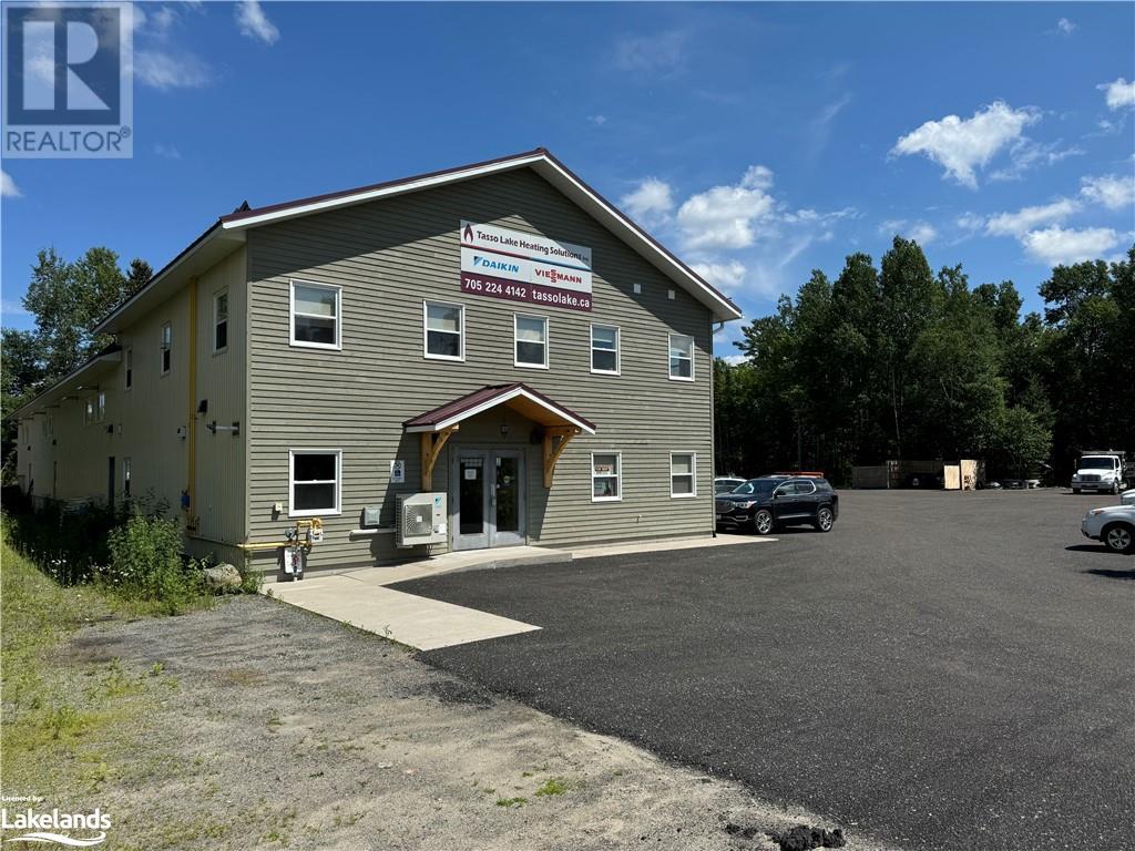 719 Muskoka Rd 3 N Unit# 1, Huntsville, Ontario  P1H 1E1 - Photo 1 - 40539133