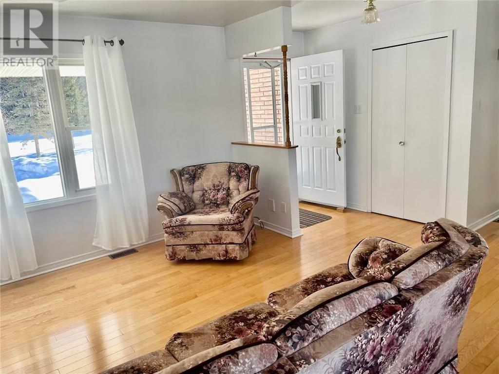 48 Pioneer Road, Barry's Bay, Ontario  K0J 1B0 - Photo 17 - 1376704